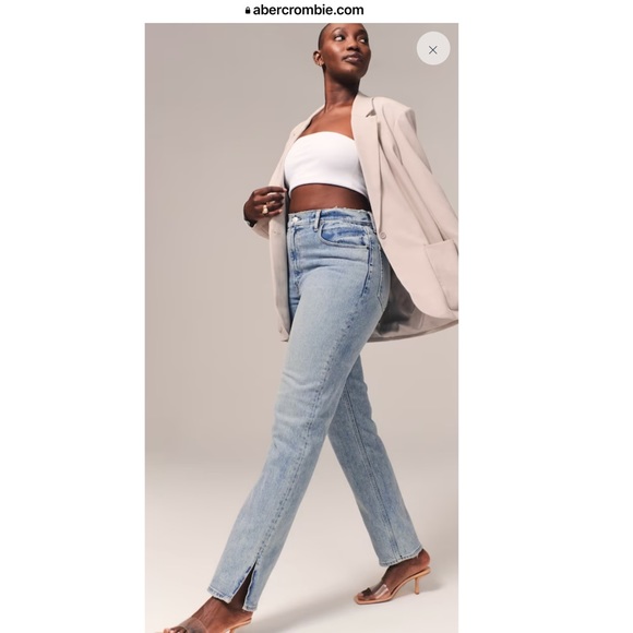 Abercrombie & Fitch- Curve Love Ultra High Rise Straight Jean w/ Vent Hem. - 34 - Picture 2 of 5